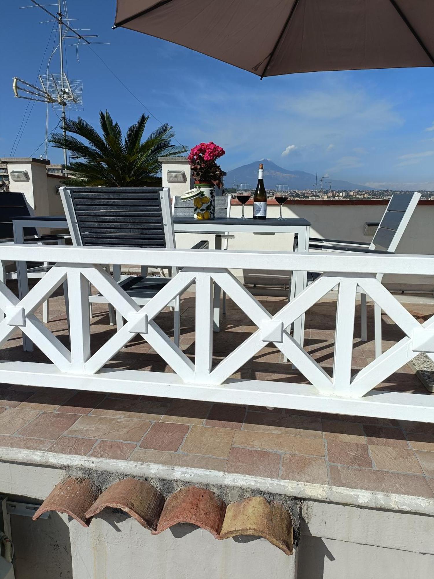 דירות קטאניה La Terrazza Sul Cielo מראה חיצוני תמונה