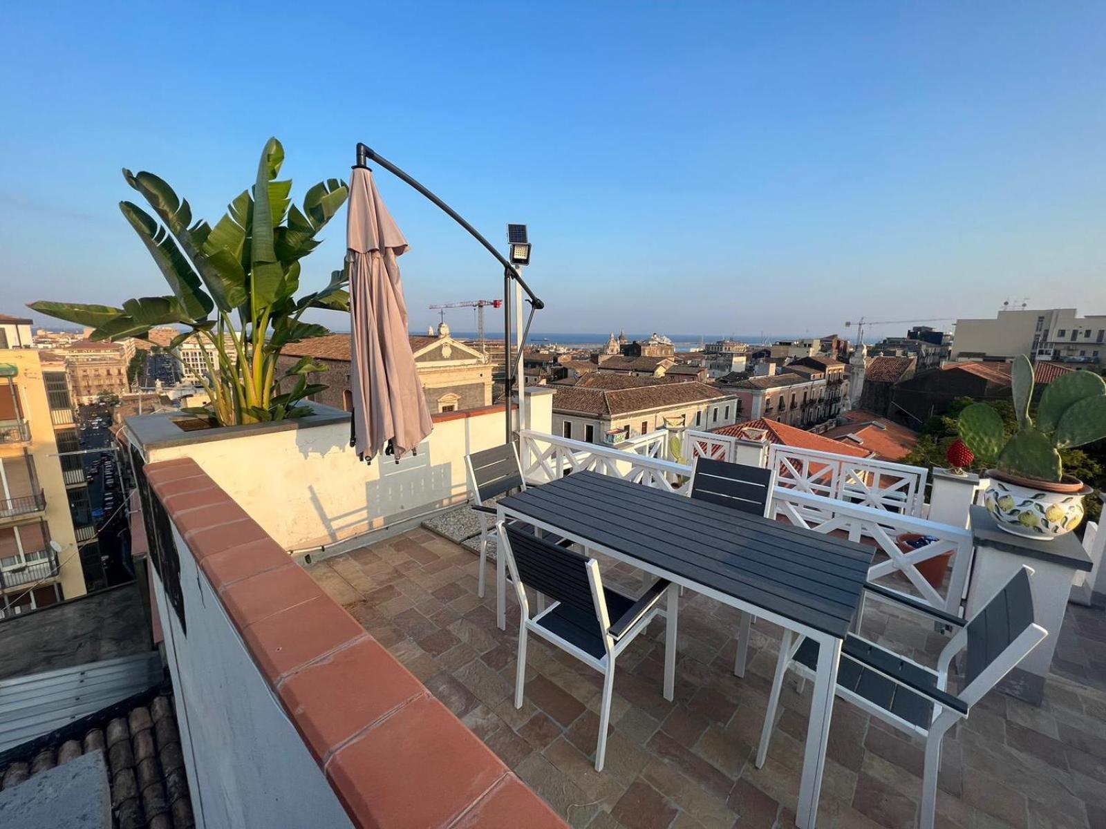 דירות קטאניה La Terrazza Sul Cielo מראה חיצוני תמונה