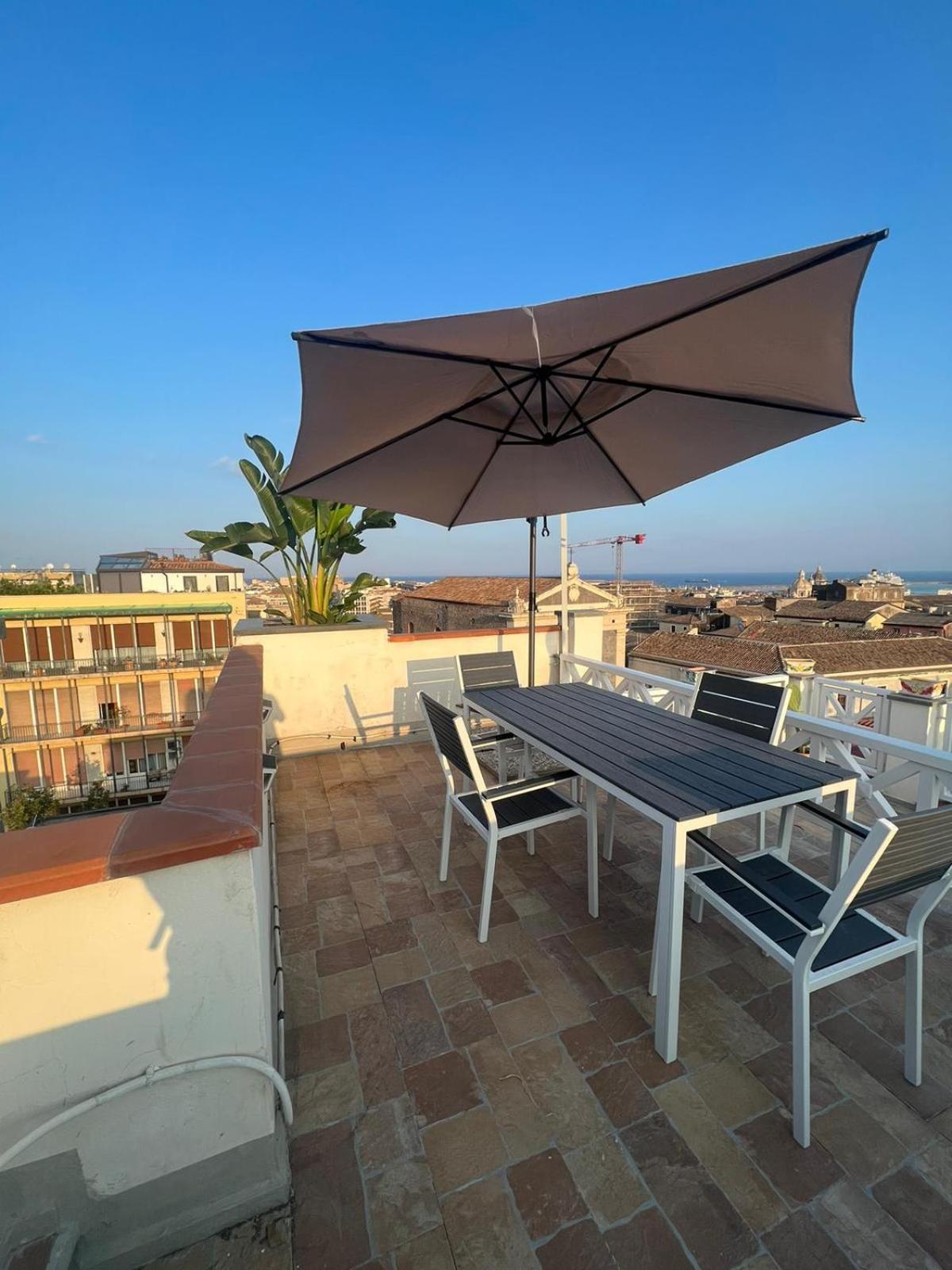 דירות קטאניה La Terrazza Sul Cielo מראה חיצוני תמונה